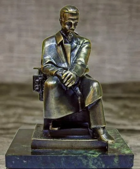 Подарочная скульптура «Попов А.С.» — копия памятника