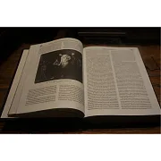 Закон и справедливость — книга в коже в подарок — фотография 2