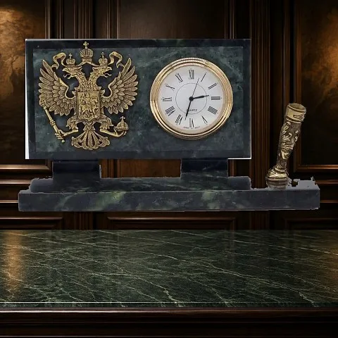 На память: Настольные часы «Российский герб» из бронзы